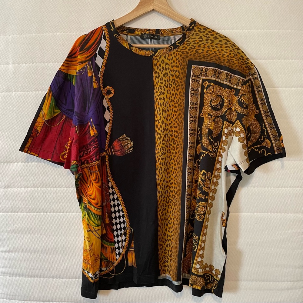 Versace T